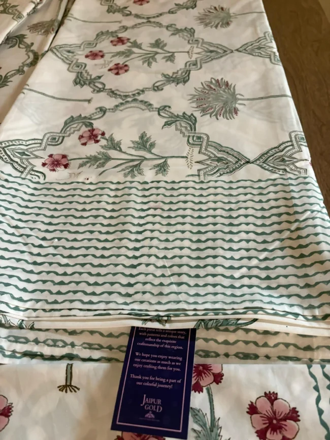 Royal Gardens - Double Dohar + Bedsheet Combo - Image 4