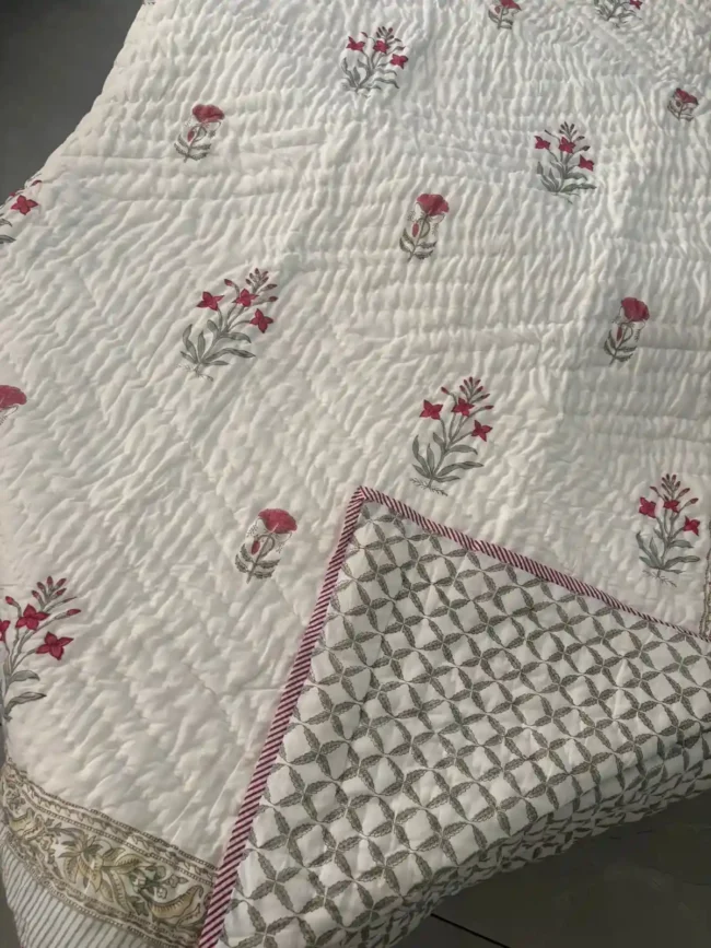 Premium Handwoven Quilt - Double Bed (90 x 108) - Image 3