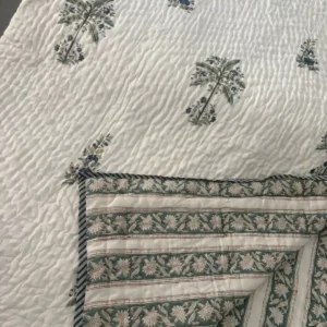 Premium Handwoven Quilt - Double Bed (90 x 108)