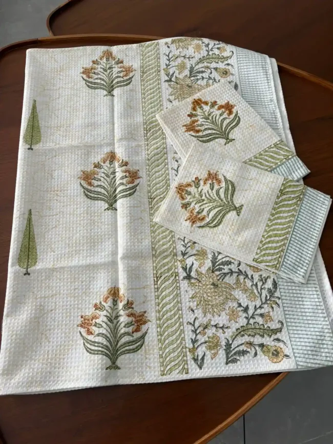 Handblocked Bath & Hand Towel Set - Image 3