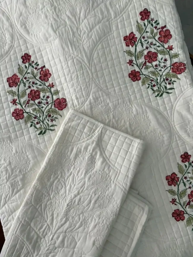 Stripe & Spring - Motif Quilted Bed Cover - Super King Size