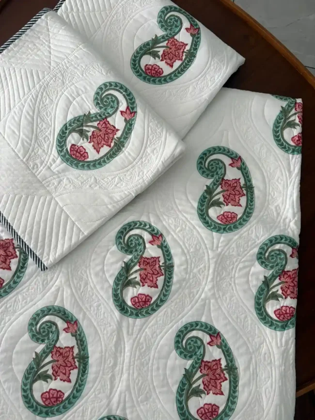 Mayur Vatika - Motif Quilted Bed Cover - King Size
