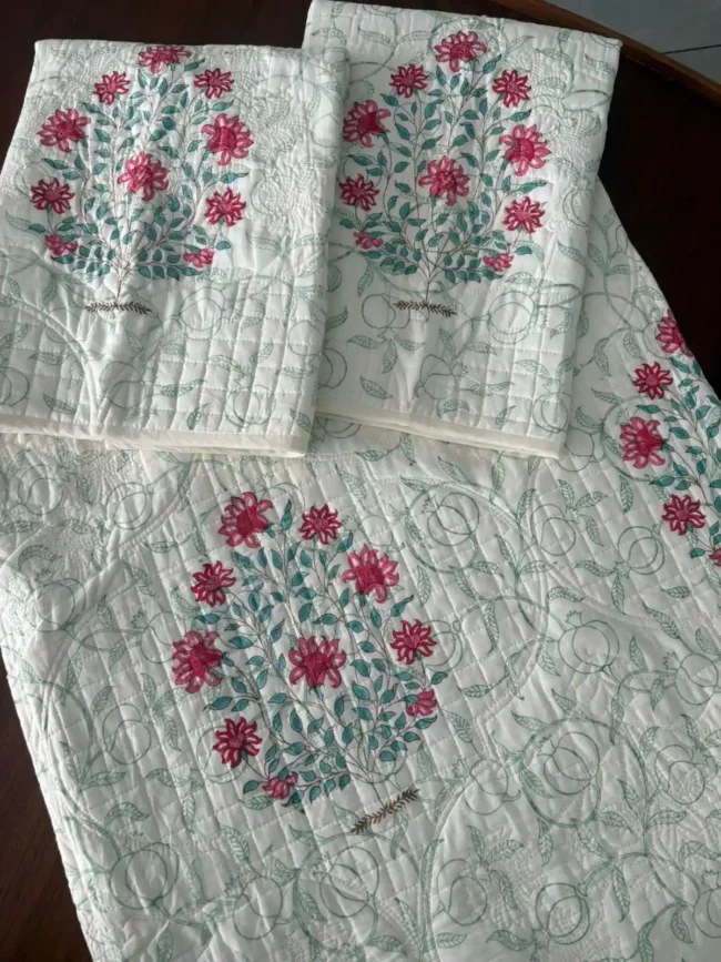 Vine & Bloom - Motif Quilted Bed Cover - King Size