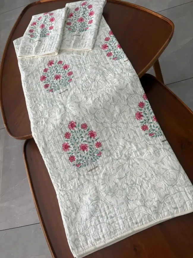 Vine & Bloom - Motif Quilted Bed Cover - King Size - Image 3