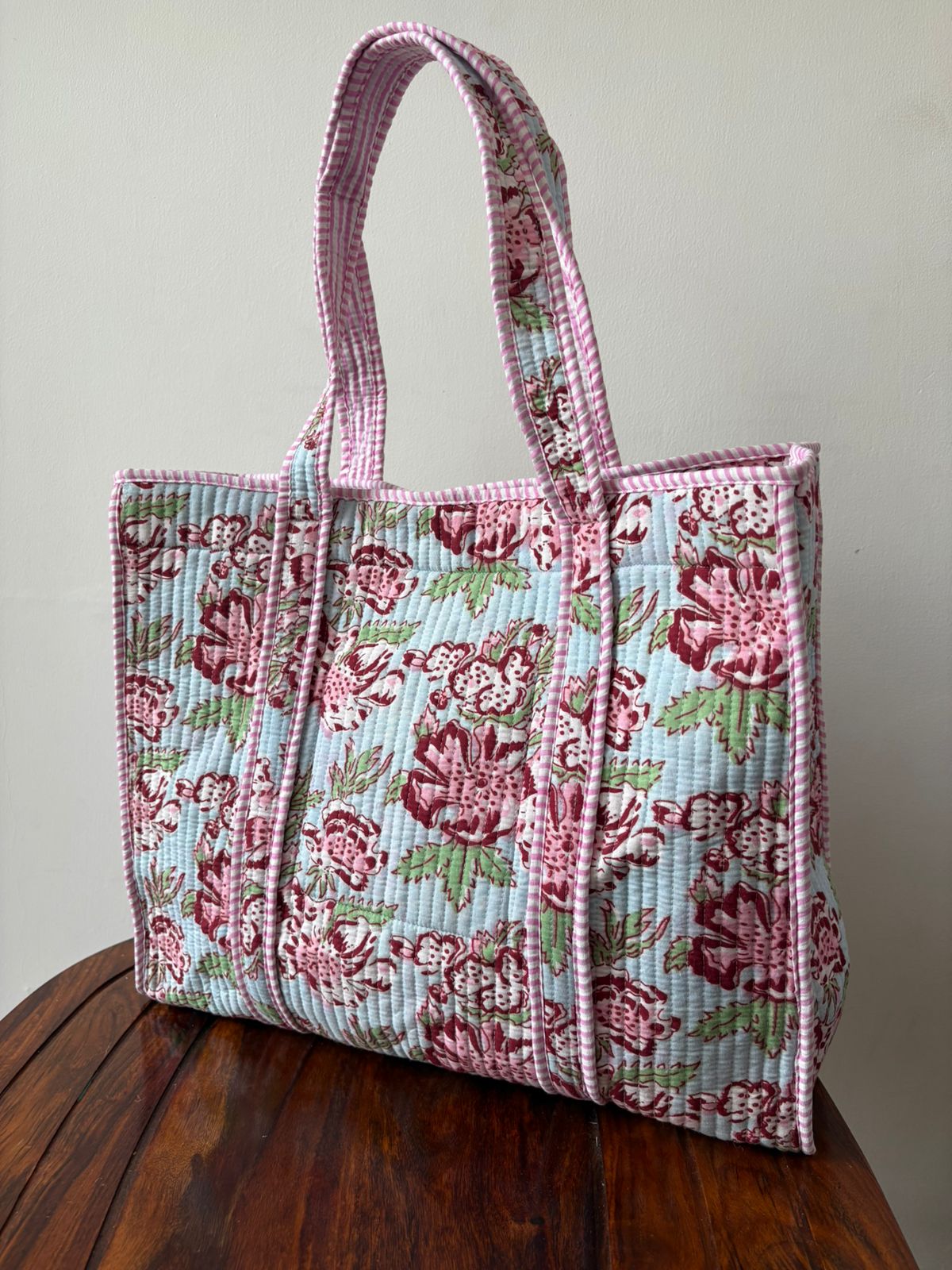 Tote Bags with Magnetic Buttons
