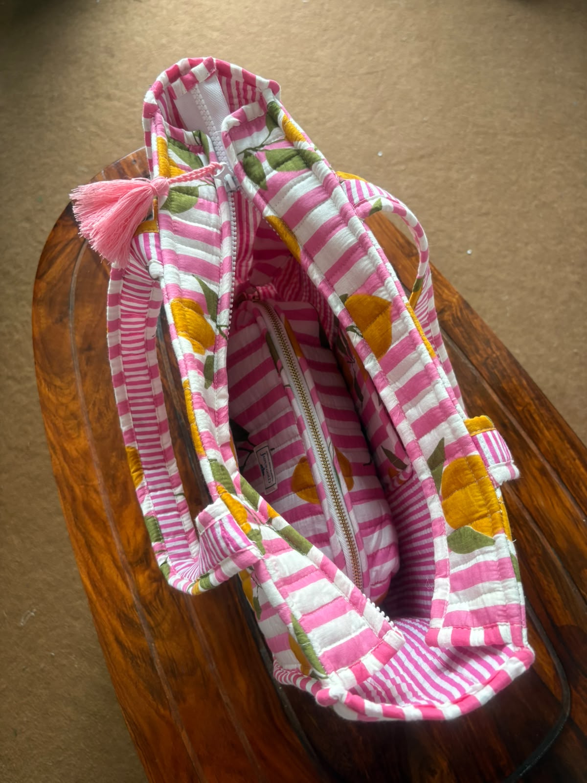 Midi-Tote Bag + Travel Pouch - Image 3