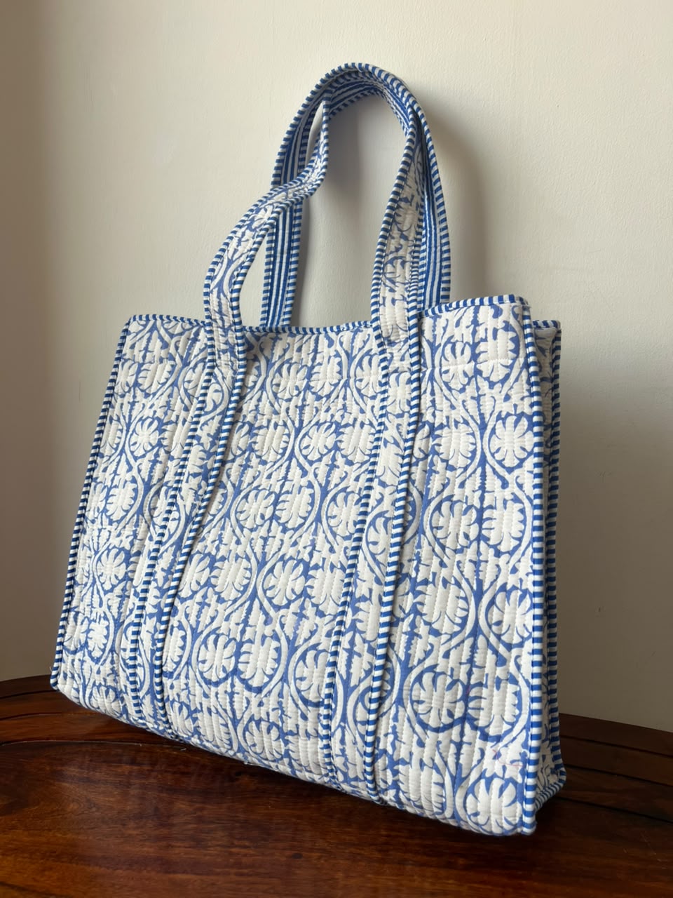 Tote Bags with Magnetic Buttons