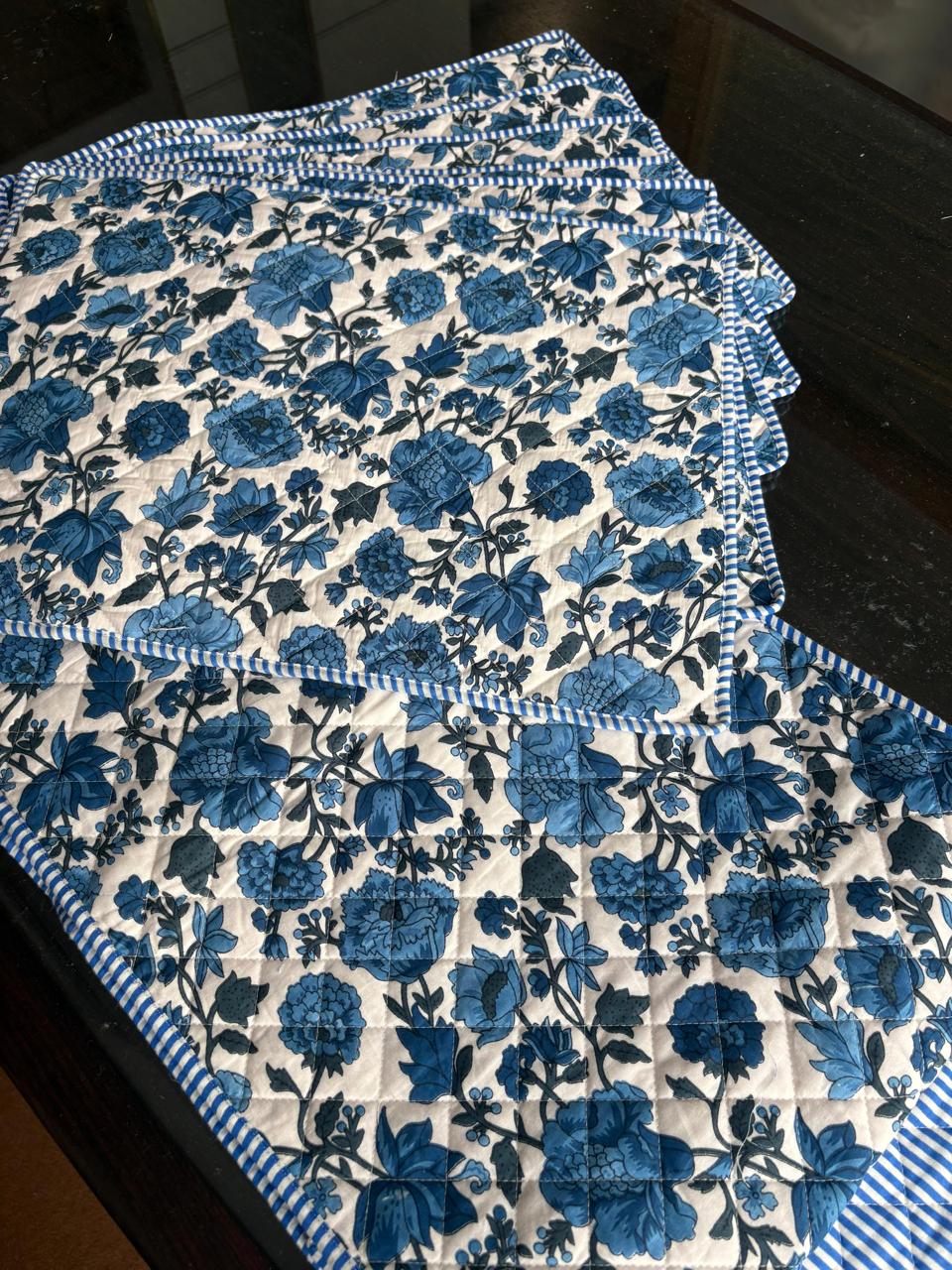 Table Runner & Placemats Set of 6