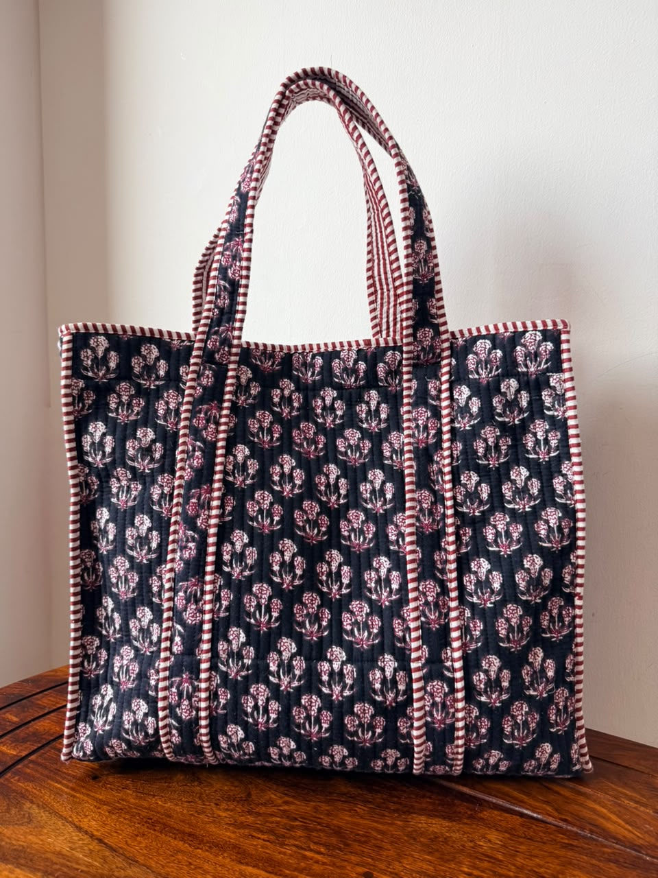 Tote Bags with Magnetic Buttons